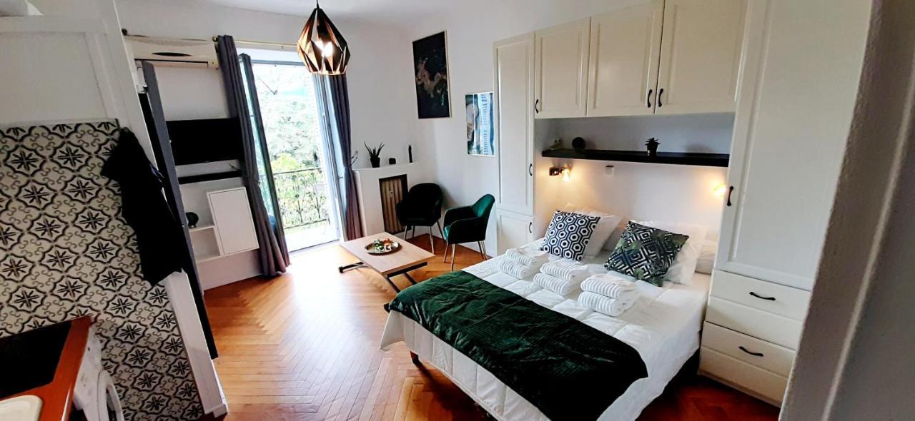 Studio 3 Etoiles Le 102, Aix Les Bains Centre Thermes Palace Le Beau Site อิกซ์เลส์แบ็งส์ ภายนอก รูปภาพ