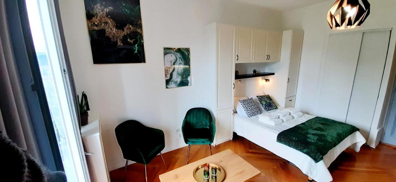 Studio 3 Etoiles Le 102, Aix Les Bains Centre Thermes Palace Le Beau Site อิกซ์เลส์แบ็งส์ ภายนอก รูปภาพ